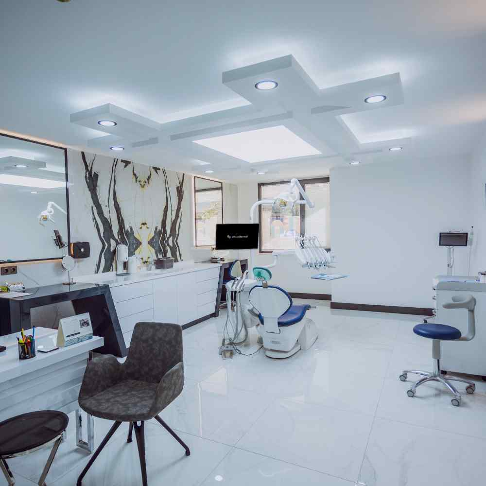 Dentist treating patient at Shwasa Mitra Dental Clinic Bangalore