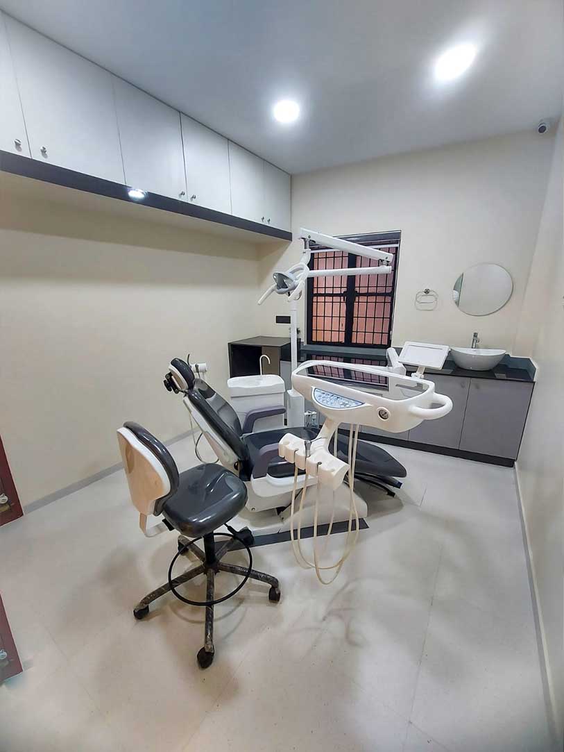 Dental consultation at Shwasa Mitra Clinic Bangalore